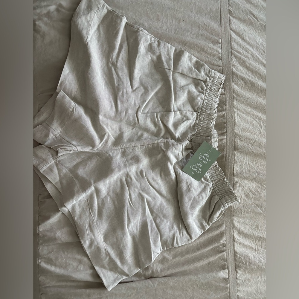Linen shorts